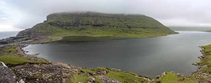Southern tip of Lake Sorvagsvatn