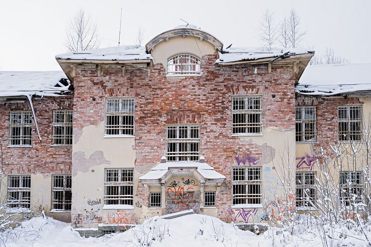 The front facade of Fasta paviljongen in Säter