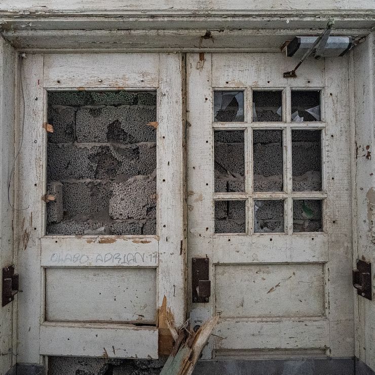 Interior view of the blocked main entrance of Fasta paviljongen