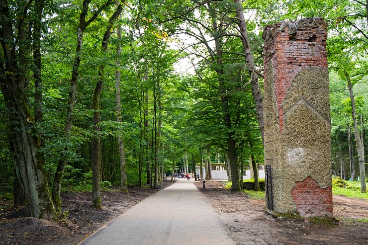 Remains of a heating plant at Wolf's Lair.